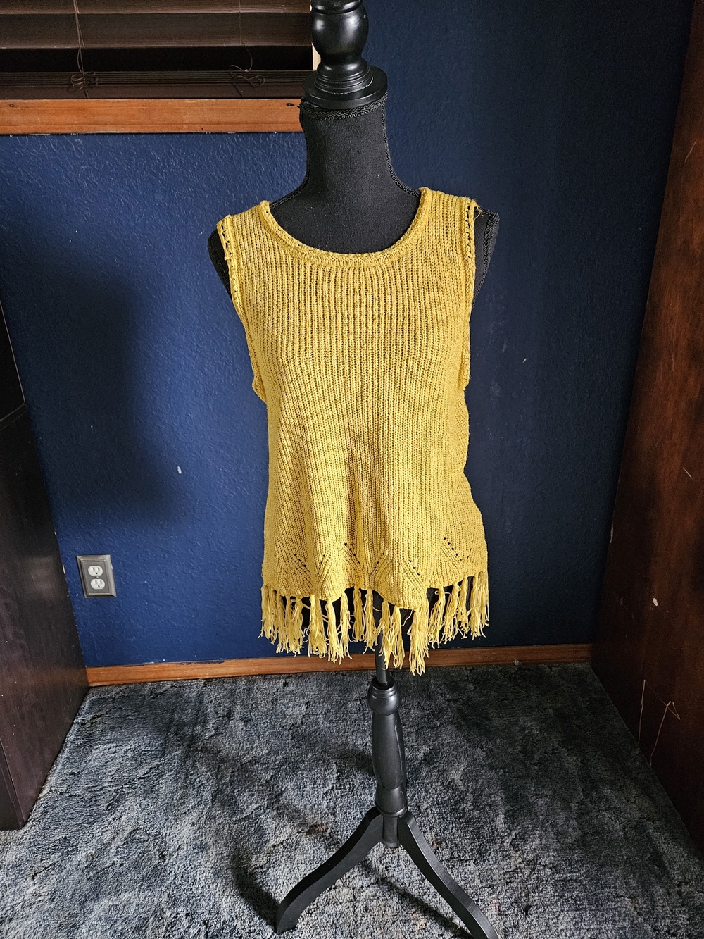 Pepin Anthropologie Yellow Knit Fringe Tank size medium